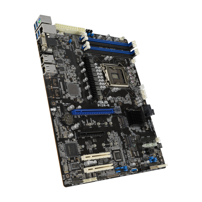 Vista de conectores de la ASUS P12R-E