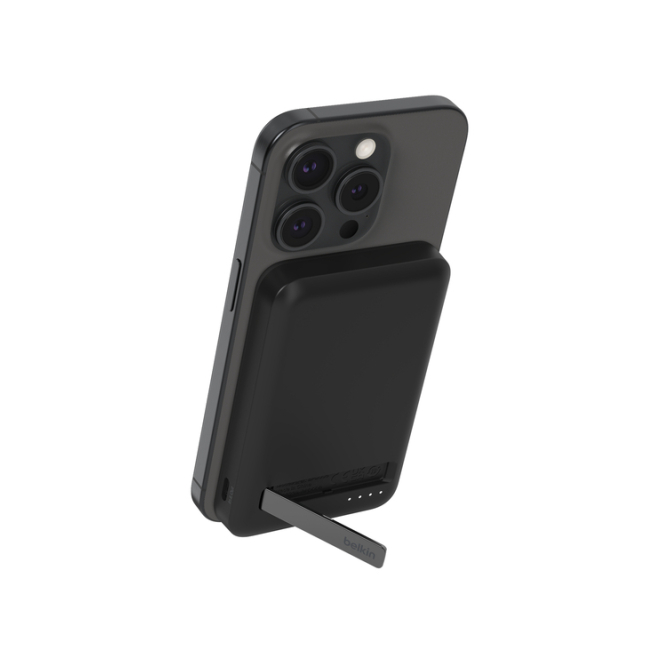 Belkin BoostCharge Pro Cargador inalámbrico color negro