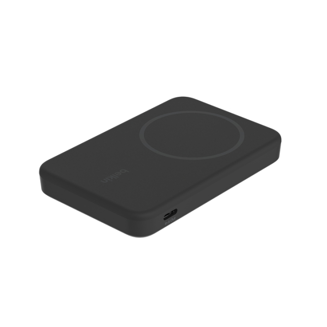 Contexto de usuario del Belkin BoostCharge Pro Cargador inalámbrico Negro