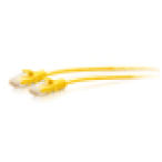 C2G Cable de conexión Ethernet delgado sin apantallar (UTP) con protección antienganche Cat6a de 2,1 m - Amarillo