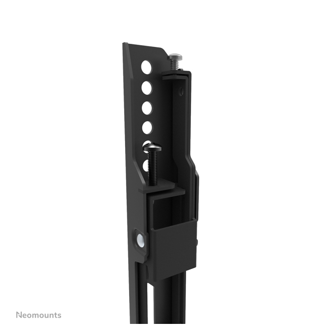 Mujer instalando Neomounts WL30S-850BL14