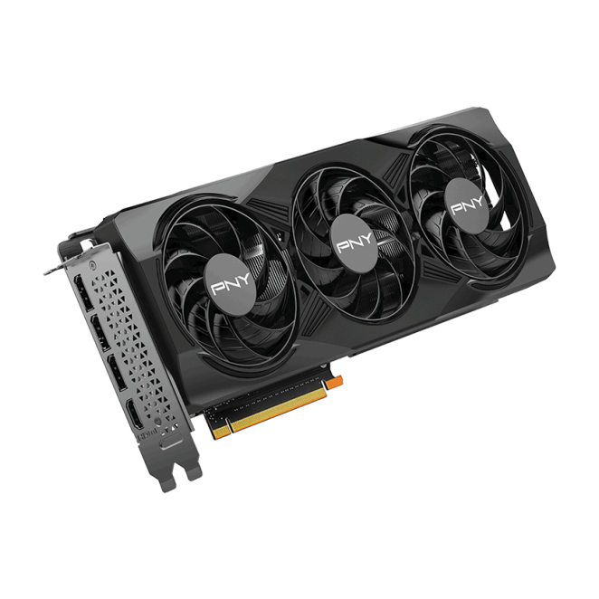 PNY GeForce RTX 5070 OC instalada en una computadora.
