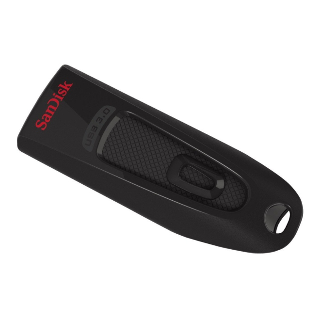 Usuaria de la SanDisk Ultra unidad flash USB 64 GB en la oficina