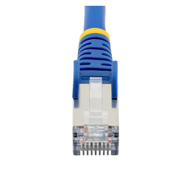 StarTech.com Cable de 3m de Red Ethernet CAT6a - Azul conectado a dispositivos
