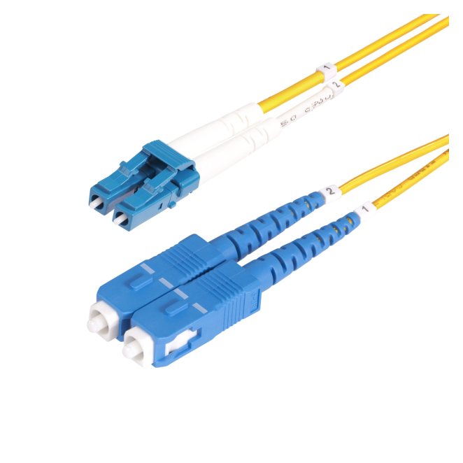 StarTech.com Cable de Fibra Óptica LC a SC (UPC) OS2 Monomodo 9/125µm 100G LSZH Dúplex de 3m - Low Insertion Loss - Resistente a Dobleces - Cable de Conexión de Parcheo LSZH