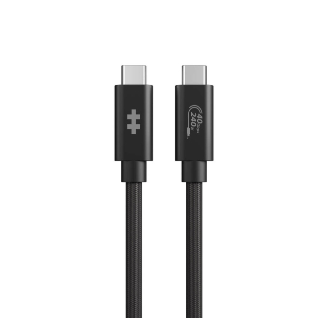 HYPER HyperDrive Next cable conectado a dispositivos USB C