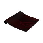 Imagen de la alfombrilla de ratón para juegos ASUS ROG Scabbard II en color rojo, SKU 90MP02H0-BPUA00. Ideal para gamers, con superficie duradera y resistente al agua.