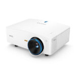 Proyector blanco BenQ LK935, alcance estándar, 5500 lúmenes ANSI, DLP, UHD 4K (3840x2160), 3D. SKU: 9H.JS277.14E