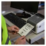 Brother TD-4520DN impresora de etiquetas térmica directa, resolución de 300 x 300 DPI, velocidad de 203 mm/s, conexión alámbrica Ethernet, SKU TD4520DNXX1