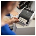 Brother TD-4520DN impresora de etiquetas térmica directa, resolución de 300 x 300 DPI, velocidad de 203 mm/s, conexión alámbrica Ethernet, SKU TD4520DNXX1