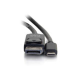 Vista del cable adaptador C2G de USB-C a DisplayPort, 1,8 metros de longitud, soporta 4K a 30 Hz, color negro. SKU 26902
