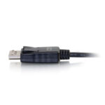 Vista del cable adaptador C2G de USB-C a DisplayPort, 1,8 metros de longitud, soporta 4K a 30 Hz, color negro. SKU 26902