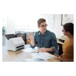 Canon imageFORMULA R30 escáner alimentado por hojas, con resolución de 600 x 600 DPI, tamaño A4 en color blanco. SKU: 6051C003