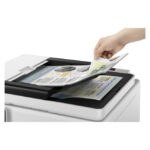 Imagen de la impresora Canon MAXIFY GX 7150, modelo de inyección de tinta A4, resolución 600 x 1200 DPI, con conectividad Wifi. SKU 6880C006.