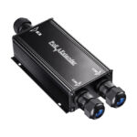 Vista del adaptador e inyector de PoE Gigabit Ethernet Cudy POE25 con capacidad de 100 voltios