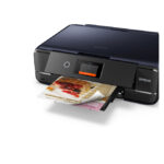 Imagen de la impresora multifunción Epson Expression Photo XP-970 con capacidad de impresión de alta resolución, SKU C11CH45402