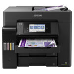 Vista frontal de la impresora Epson EcoTank L6570 con 1200 x 2400 DPI, 32 ppm y conectividad Wifi (SKU: C11CJ29402)