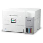 Vista frontal de la impresora Epson EcoTank ET-4956 con impresión de inyección de tinta, resolución de 4800 x 1200 DPI, velocidad de 35 ppm y conectividad Wifi. SKU: C11CL40403