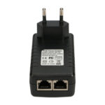 Fuente de alimentación PoE de Extralink, modelo POE-18-18W. Provee 18V y 1A con 18W de potencia, enchufe de la pared. SKU EX.14220