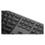 Teclado inalámbrico HP modelo dual 975 con diseño ergonómico y SKU 3Z726AA#ABB