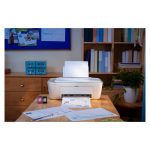 Imagen de la impresora HP DeskJet 2910 All-in-One, inalámbrica y a color, con SKU 89F98B#629