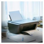 Imagen de la impresora HP DeskJet 2910 All-in-One, inalámbrica y a color, con SKU 89F98B#629
