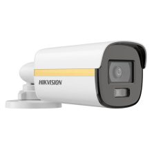 Cámara de seguridad IP Hikvision Turbo HD con ColorVu, modelo DS-2CE12KF3T-LE(2.8mm), resolución de 2960x1665 pixeles, para interior y exterior, montada en la pared.