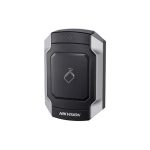 Lector de control de acceso Hikvision DS-K1104M en color negro y acero inoxidable, modelo básico
