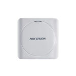 Lector de control de acceso blanco Hikvision modelo DS-K1801M