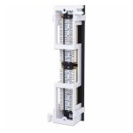 Panel de parcheo Intellinet para montaje en pared, categoría 6, SKU 560269, ideal para redes de alta velocidad.