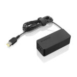 Adaptador de corriente Lenovo de 45W en color negro, SKU 0B47036