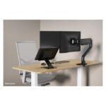 Imagen del soporte para portátil Neomounts DS20-740BL1 ajustable en altura, plegable y compacto, adecuado para portátiles de 11 a 15 pulgadas.