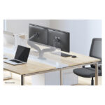 Neomounts DS70-810BL2 Brazo de monitor, soporta pantallas de 17 a 32 pulgadas, con resorte de gas y tope a 180°, SKU DS70-810BL2