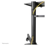 Carro para TV de 32 a 70 pulgadas Neomounts, modelo PLASMA-M1700E, con ajuste de altura y ruedas para movilidad.