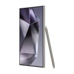 Samsung Galaxy S24 Ultra smartphone con pantalla de 6.8 pulgadas, doble SIM, conectividad 5G, puerto USB Tipo C, 12GB de RAM, 512GB de almacenamiento y batería de 5000 mAh en color titanio y violeta. SKU SM-S928BZVHEUB