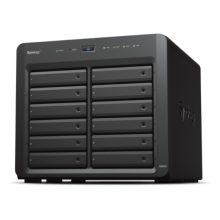 Servidor de almacenamiento NAS Synology DiskStation DS2422+ en formato torre, con procesador Ryzen Embedded V1500B, 4 GB de RAM DDR4, y manejado por DiskStation Manager en color negro. SKU DS2422+.