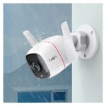 Cámara de seguridad IP exterior TP-Link Tapo C310 con resolución 2304 x 1296 píxeles y montaje en pared. SKU Tapo C310.