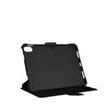 Folio negro de Urban Armor Gear para iPad de 10.9 pulgadas con SKU 123396114040. Diseño resistente y elegante.