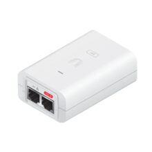Imagen del adaptador e inyector de PoE Gigabit Ethernet Ubiquiti de 24V y 30W, SKU POE-24-30W-G-WH, mostrando conectores y diseño compacto.