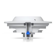 Cámara dome de Ubiquiti modelo UACC-AI-Pro-Dome-FM-W con soporte de montaje flexible, SKU UACC-AI-Pro-Dome-FM-W