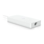 Adaptador e inversor de corriente Ubiquiti UACC-Adapter-AC-210W en blanco con una potencia de 210W. SKU UACC-Adapter-AC-210W.