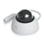 Cámara de seguridad Ubiquiti AI Dome, resolución 3840 x 2160 píxeles, montaje en techo o pared. SKU UVC-AI-Dome-W.