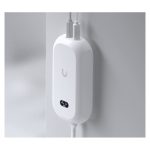 Ubiquiti AI Theta Hub modelo UVC-AI-Theta-Hub con tecnología avanzada para redes