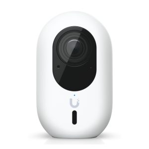 Ubiquiti Instant G6 Cámara de seguridad IP, resolución 3840 x 2160 pixeles, SKU UVC-G6-INS-W, montada en la pared.