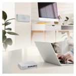 Switch Zyxel MG-105 no administrado, compatible con velocidades de 100, 1000 y 2500 Mbps y chasis de acero, SKU MG-105-ZZ0101F