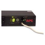 Unidad de distribución de energía APC AP7900B con 8 salidas AC, en rack 1U, color negro. SKU: AP7900B