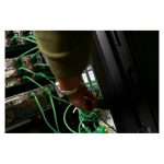 Unidad de distribución de energía APC APDU10350SM con 48 salidas AC y formato 0 unidades en color Negro. SKU: APDU10350SM