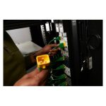 Unidad de distribución de energía APC APDU10350SM con 48 salidas AC y formato 0 unidades en color Negro. SKU: APDU10350SM