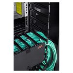 Rack o bastidor independiente APC NetShelter SX 42U en color negro, SKU AR3140. Ideal para centros de datos y servidores.