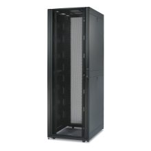 Armario rack negro de la marca APC, modelo 42U independiente, SKU AR3150, para equipos de CPD